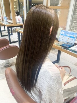 ネオリーブルカ 御茶ノ水店(Neolive Luca) オリーブベージュカラー