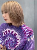 ハイトーンナチュラルシースルーバングソフトウルフショート