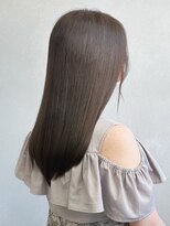 ミュラ(mulah)&nbsp;暗髪透明感カラーシアーベージュ＊艶髪ストレートロング