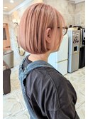 ショートボブ&ハイトーンピンクベージュ