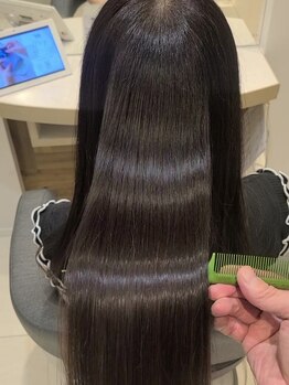 アース 浦安店(HAIR&MAKE EARTH)の写真/今最も話題の髪質改善トリートメント！髪に栄養を補充して、うるサラな髪へ♪