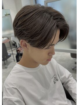 キートス(Kiitos) 【王道人気】前下がりセンターパート