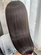 Mii'sのこだわり☆年齢による髪の悩みは無限大。どんな悩みにも対応できるよう様々な薬剤を揃えております