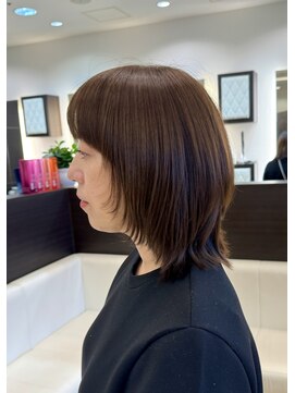 ヴィサージュ ギンザ VISAGE GINZA 外ハネフェイスレイヤー