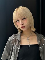 ノイ(noi)&nbsp;顔周りレイヤーカットグレージュカラーくびれボブベージュカラー