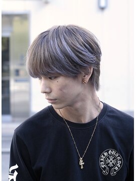 ノイセル 西本町(Noisyle) メンズホワイトブロンドグレーマッシュウルフブリーチデザイン