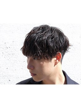 再現性高いカットが得意*平日22時迄営業＆駅近で仕事帰りにも通いやすい[本町/MEN'S/学割U24/<理容室>]