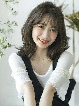 エミュ 表参道 青山(emu) ダークグレージュとレイヤーパーマで大人かわいい美髪くびれヘア