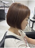 切りっぱなしボブ×ハイライトカラー