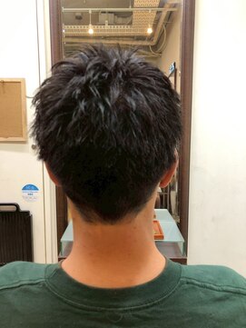 レボルトヘアー(R EVOLUT hair) MEN’S/リバースセンターパート/ニュアンスパーマ/柏駅