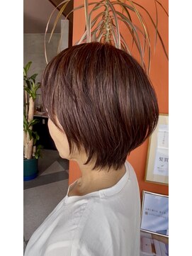 トータルヘアサロンカマダ 大人丸みショートボブ