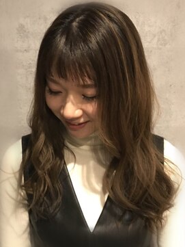 リヴィーダ(LIVIDA) ヌーディーベージュ