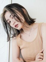 切りっぱなし外ハネフェイスフレーミングインナーカラー黒髪小顔