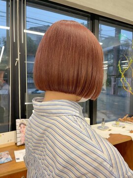 ナル(nalu.) ピンクベージュ / ピンクブラウン / 切りっぱなしボブ