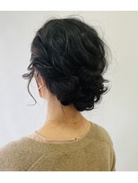 ハートボックス 四谷店(Heart box) ゆる巻きねじりのアップスタイル