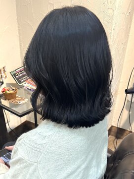 アティック(attic) ショートボブ/ボブ/ミディアム/ヘアドネーション/レイヤーカット