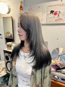 ベンジー 天神店(benji) white gray ×black(福岡/天神/大名)