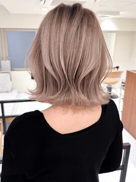 セイントローレン バイ ジルブラン(St.Lauren by JIL BLAN) ハイライトバレイヤージュダブルカラーショートカット