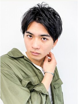 リベルテ グリット(Liberte Grit) 束感アップバングショートスパイキーポマードツーブロック