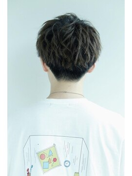 リップス 心斎橋(LIPPS) 爽やかアップバング【 前下がり質感ツーブロック刈り上げ 】