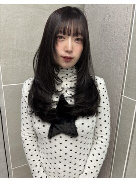 アケミ(akemi) 艶感ナチュラルロングレイヤー