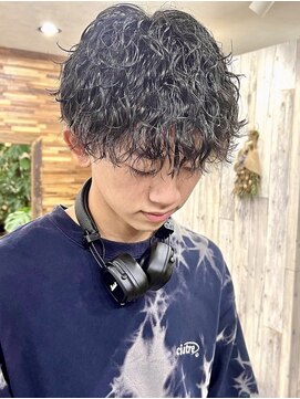 セルンティーヘアー(CERNE tie hair) 波巻きスパイラルパーマ