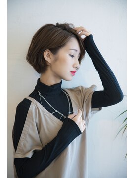 レバラディンズドゥミラー(Les Baladins du Miroir) 【バラディンズ】耳かけグラデーションボブ