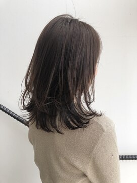 タイドヘアー(tide hair) くびれセミディ×ベージュカラー