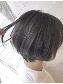 ジーナ 梅田(Zina) 【Zina 梅田】　シークレットハイライト×フォギーベージュ