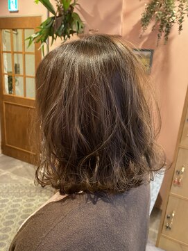 ヤード 藤沢(YARD) ラベンダーグレージュのふんわりボブ【藤沢/藤沢駅】