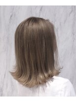 リーオオサカ(Lee Osaka)&nbsp;外ハネボブ×ミルクティーベージュ/kana