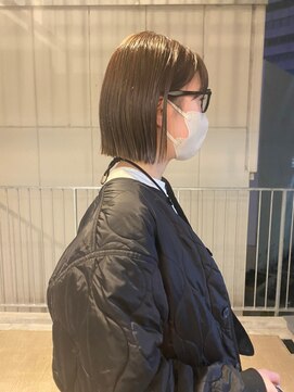 モルニ(MORNI) マロンブラウン_マロンベージュ Aラインボブ かきあげ