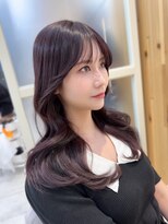 アフロートリノ(AFLOAT Leino)&nbsp;大人可愛いレイヤーカット　くびれる顔まわりシースルー#