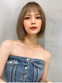 切りっぱなしボブ×レイヤーカット×ブリーチなしグレージュ