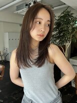 顔まわりレイヤーベージュカラー