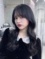 フィヴェント(Fivent)&nbsp;くびれウェーブヘアはニュアンスレイヤーパーマで/秋色