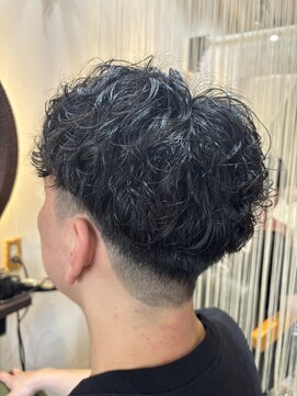 ルプス ヘアーアンドメイク(LUPUS HAIR&MAKE) メンズ×プードルパーマ