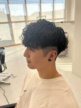 ブリックメン(BLICMEN.) 無造作パーマ