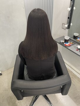 キング 高槻(K!ng) 縮毛矯正髪質改善ハイライトレイヤーカット高槻美容室エクステ