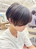 前髪長めがカッコかわいいハンサムショート