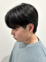 ヒュイル バイ ニアウ(Hwyl by Niau) メンズカットパーマセンターパートニュアンスパーマスパイラル