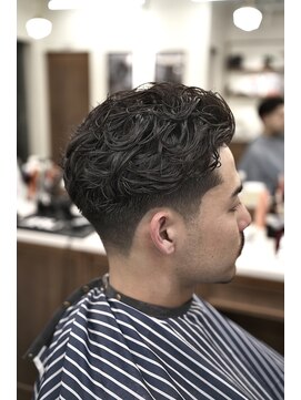 ザチョップショップ キチジョウジ(THE CHOP SHOP KICHIJOJI) テーパーフェード メンズパーマ