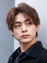バイフィフス 原宿/表参道(by fifth)&nbsp;緩め波巻きスパイラルパーマシャドウパーマメンズセンターパート