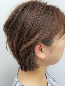 ヘアーアンドスパ アウローラ(AURORA) インナーカラー