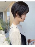 丸みがキレイ!くびれるショート/Gokan