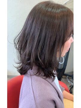 ロニーヘアーアンドネイル(Ronnie) くびれミディアム