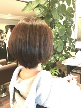 ヘアメゾンマリー(Hair Maison Marry) やや重め大人ガーリー