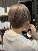ほんのりピンクベージュ