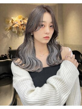 ロンド レア 天神大名店(Lond Le’a) ダブルカラー/インナーカラー/イヤリングカラー/ミルクティー