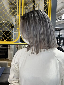 ロイオブジゼル(roi of GiseL) バレーヤージュカラーケアブリーチカラーハイトーンカラー